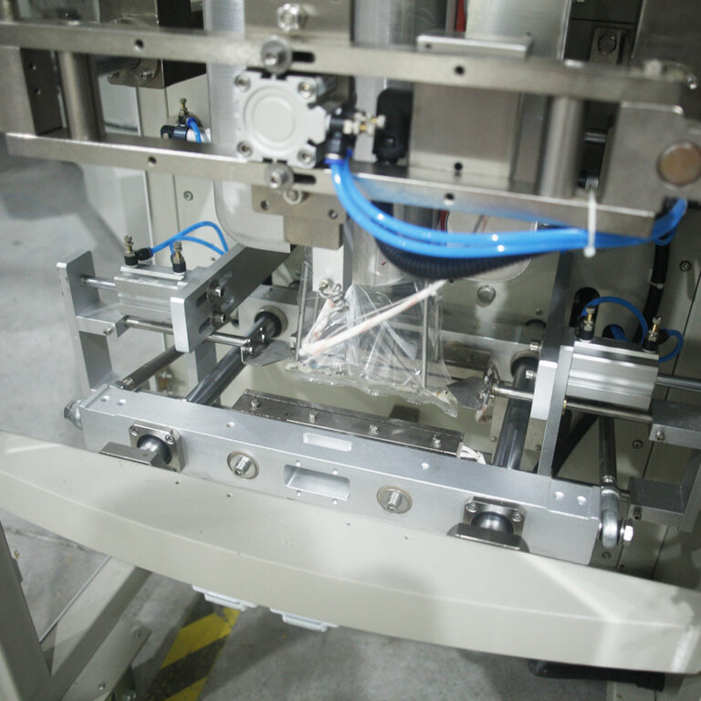 Automatic Granule Filling Machine 420C
