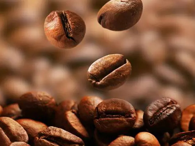 Coffee-Beans-Packaging-Machine