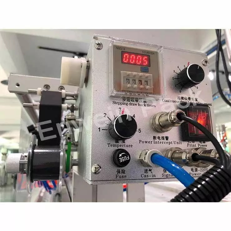 vertical form fill seal machine for liquid